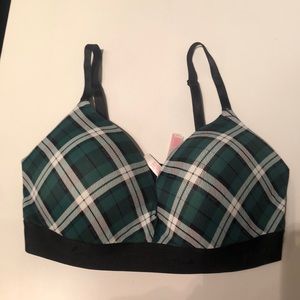 38DD Victoria’s Secret Pink Bra